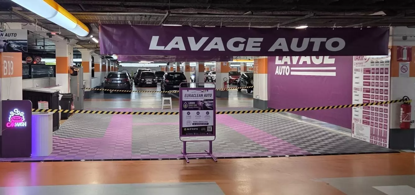 Lavage voiture &agrave; Euralille